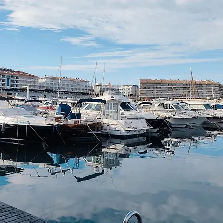 Pueblo Pinos Apartament L'Escala