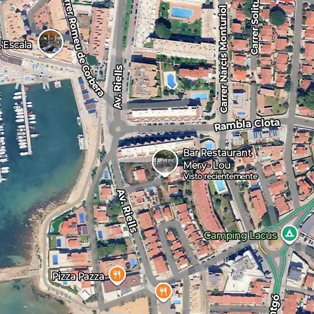 Pueblo Pinos L' Escala